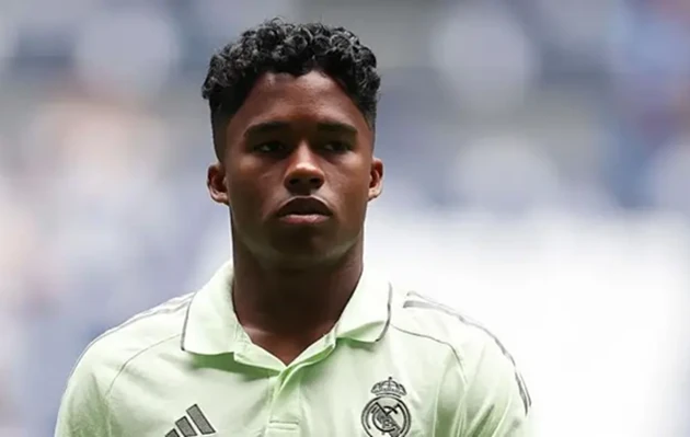 MU tranh Endrick với Arsenal đe dọa vị trí Rashford