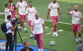 Phim tài liệu Netflix lột bỏ vỏ bọc gai góc của Mourinho
