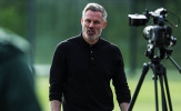 Jamie Carragher sốc với quyết định của Arsenal