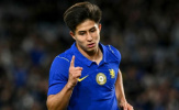 Vừa gia nhập Chelsea, Satpayev lập tức sang Burnley