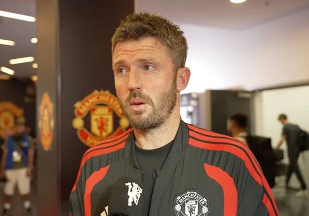 Ba tử huyệt Carrick phải gấp rút vá lỗi cho MU