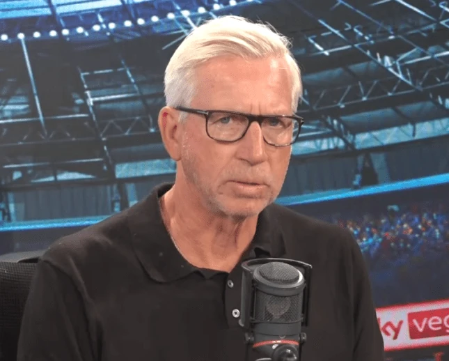 Alan Pardew: Arsenal vượt trội hơn phần còn lại của Ngoại Hạng Anh