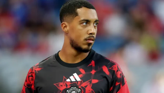 Carragher khẳng định Tielemans đến Man Utd sai thời điểm