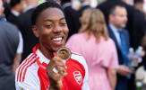 Arsenal giữ chân Lewis-Skelly trước sự chèo kéo của MU