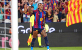 Flick khẳng định Raphinha là số 9 hoàn hảo của Barcelona