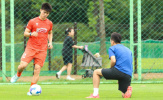 Duy Mạnh sang Mỹ phẫu thuật chấn thương sụn chêm