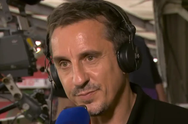 Neville tin Konsa là bệ phóng để Arsenal vô địch