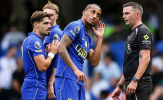 Trọng tài Michael Oliver mất liên lạc trong trận Chelsea thắng Brighton