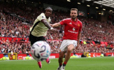 Rio Ferdinand khuyên MU chưa nên loại bỏ Luke Shaw