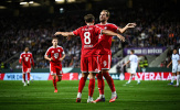 Cú đúp của Kane giúp Bayern ngược dòng đè bẹp Osnabruck