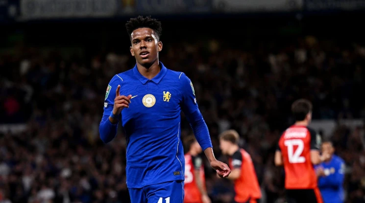 Tin đồn chuyển nhượng sáng 4/9: Estevao Willian cân nhắc rời Chelsea; Đội bóng UAE muốn có Jadon Sancho