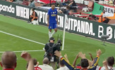 Rời sân, Rogers bị fan Arsenal chế giễu vì chọn Chelsea
