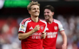 Nhạc trưởng Odegaard hồi sinh giúp Arsenal giữ chắc ngai vàng