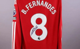 Áo đấu trận Bruno Fernandes lập hat-trick được MU bán với mức giá khó tin