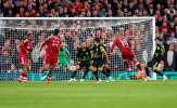 Steven Gerrard gửi thông điệp đanh thép tới Alexis Mac Allister