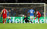 Arsenal hạ Napoli nhưng báo động đỏ khâu dứt điểm