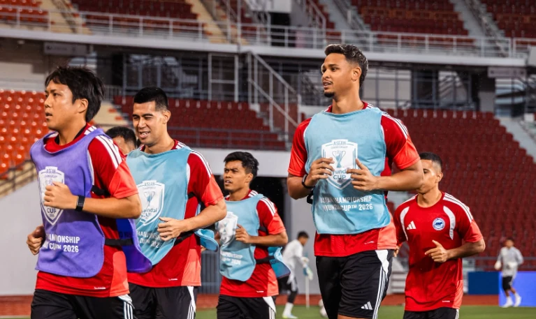 HLV Gavin Lee lên dây cót cho tuyển Singapore ở FIFA ASEAN Cup
