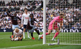 Joe Cole cảnh báo nguy cơ trụ hạng của Tottenham