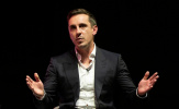 Gary Neville chỉ ra sai lầm khiến Arsenal thua thảm Brighton
