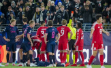 Nổi giận ném bóng vào đối thủ, Olise lỡ trận gặp Arsenal