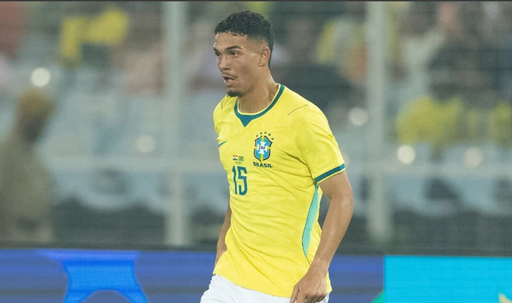 Arthur Dias và phẩm chất trung vệ khiến Barca khao khát