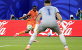 MU đại chiến Arsenal vì Bazoumana Toure
