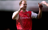 Dennis Bergkamp và đỉnh cao nghệ thuật xử lý trong không gian hẹp