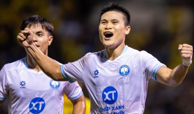 Tuấn Hải lập công, Nam Định thắng 2-0 trên sân Thanh Hóa