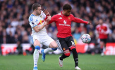 Tranh cãi vụ sao Leeds thoát thẻ đỏ trước Man Utd