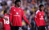 Ác mộng phòng ngự cản bước Man United