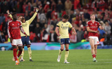 Tại sao lối chơi của Arsenal không mang dáng dấp nhà vô địch?