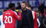 Vòng xoáy khủng hoảng đang nuốt chửng Carrick tại Man Utd