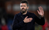 Carrick trả giá vì đội hình chắp vá của Man United