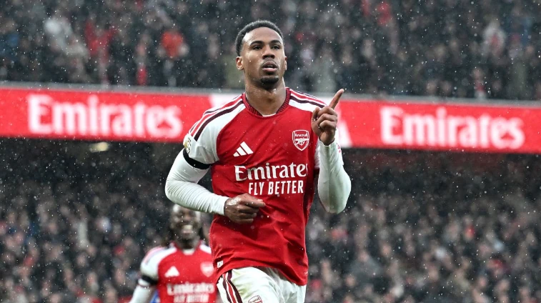 Konsa ca ngợi Gabriel Magalhaes sau chiến thắng của Arsenal