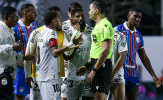 Neymar nhận thẻ đỏ vì che miệng, Santos mất điểm trên sân nhà