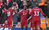 Bộ ba nguyên tử ở Liverpool bùng nổ và tài xoay tua của Iraola