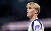 Ít đá chính ở Tottenham, Bergvall lọt tầm ngắm Barca