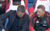 Phản ứng của Michael Carrick sau thẻ đỏ của Lisandro Martinez