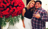 Ăn vụng, Maradona khổ với bồ trẻ
