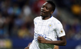 Video: Pha solo loại bỏ cả hàng thủ Barca của Ahmed Musa