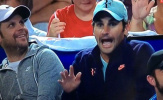 Phì cười với cảnh Roger Federer đánh trống trên khán đài
