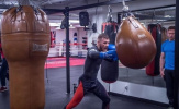 McGregor tập boxing, sẵn sàng so găng Mayweather