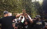 Khoảnh khắc đăng quang của Golden State Warriors