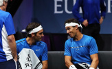 Thắng đánh đôi, Nadal và Federer thoải mái vui đùa