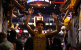 Màn trình diễn ấn tượng của Lonzo Ball trước Phoenix Suns