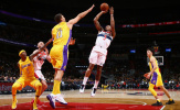 Hàng thủ Lakers bất lực trước pha 'fade away' của Bradley Beal