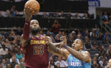Cavaliers nhấn chìm Hornets trong ngày bùng nổ của “King James”