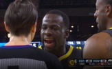 Ảnh nóng NBA 2017-2018: Green ôm miệng máu, đòi nói chuyện với nữ trọng tài 'xinh hết nấc'