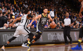 Ảnh nóng NBA 2017-18: Warriors lại gieo sầu cho Spurs