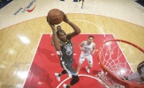 NBA 2017-18, Warriors 109-101 Wizards: Bradley Beal 'tắt điện' trước Kevin Durant
